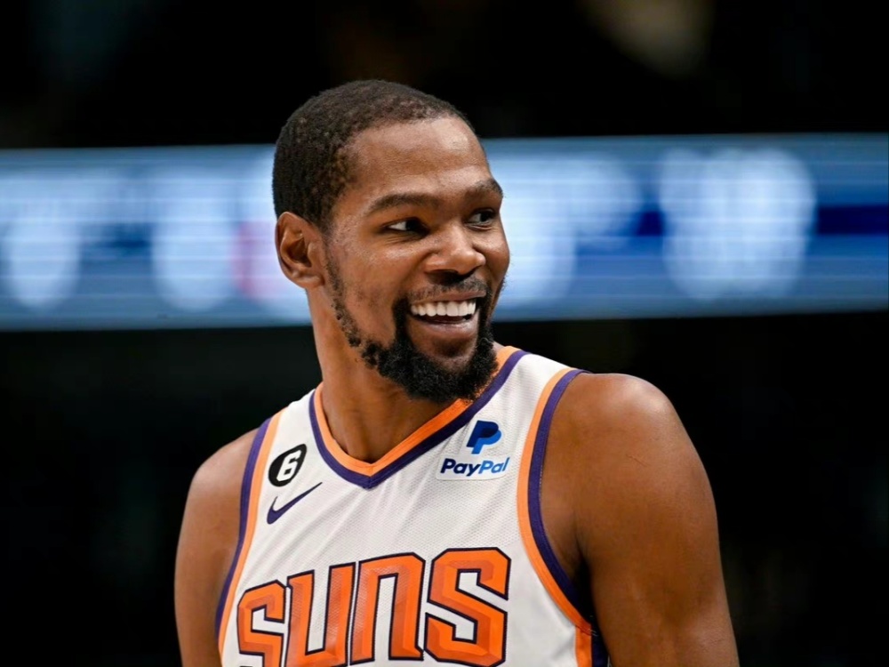 总冠军后卫 总冠军后卫