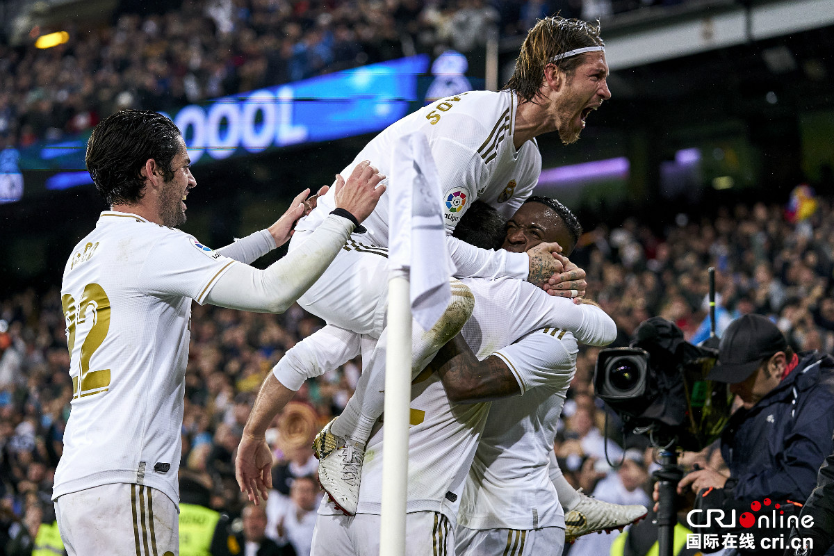 并期待他在 并期待他在